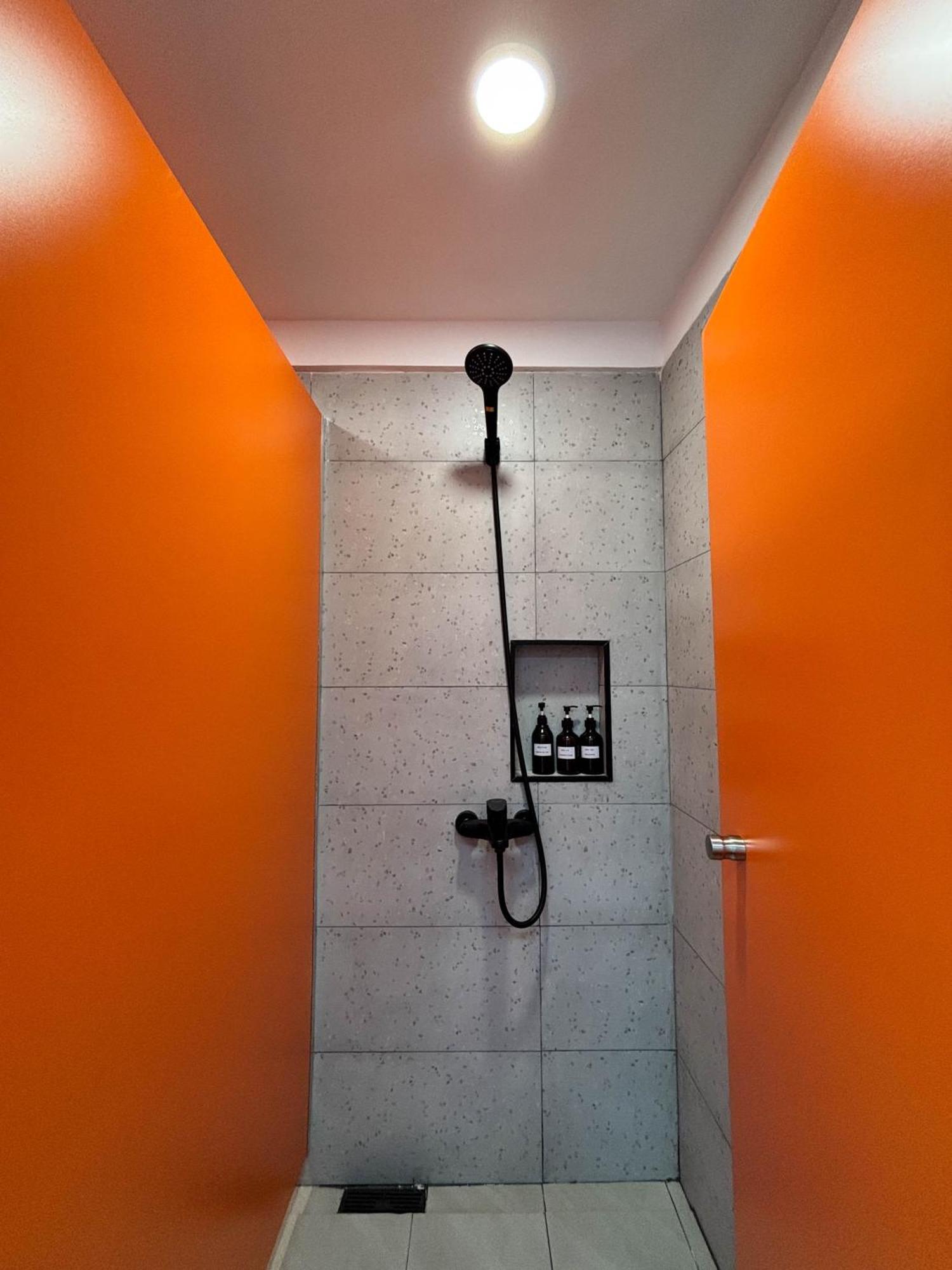 Cozy Cubes Hotel Ho Chi Minh City Bagian luar foto