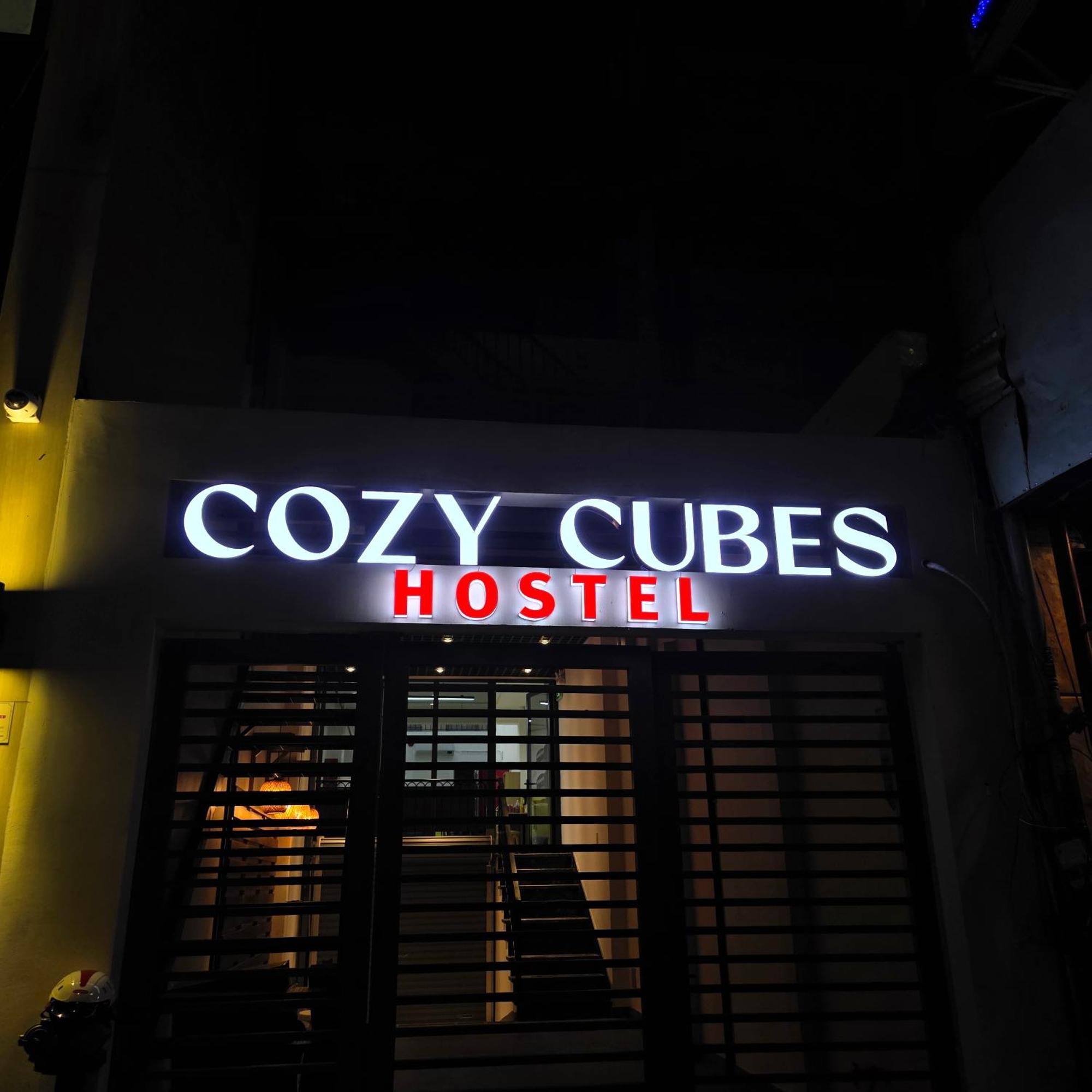 Cozy Cubes Hotel Ho Chi Minh City Bagian luar foto