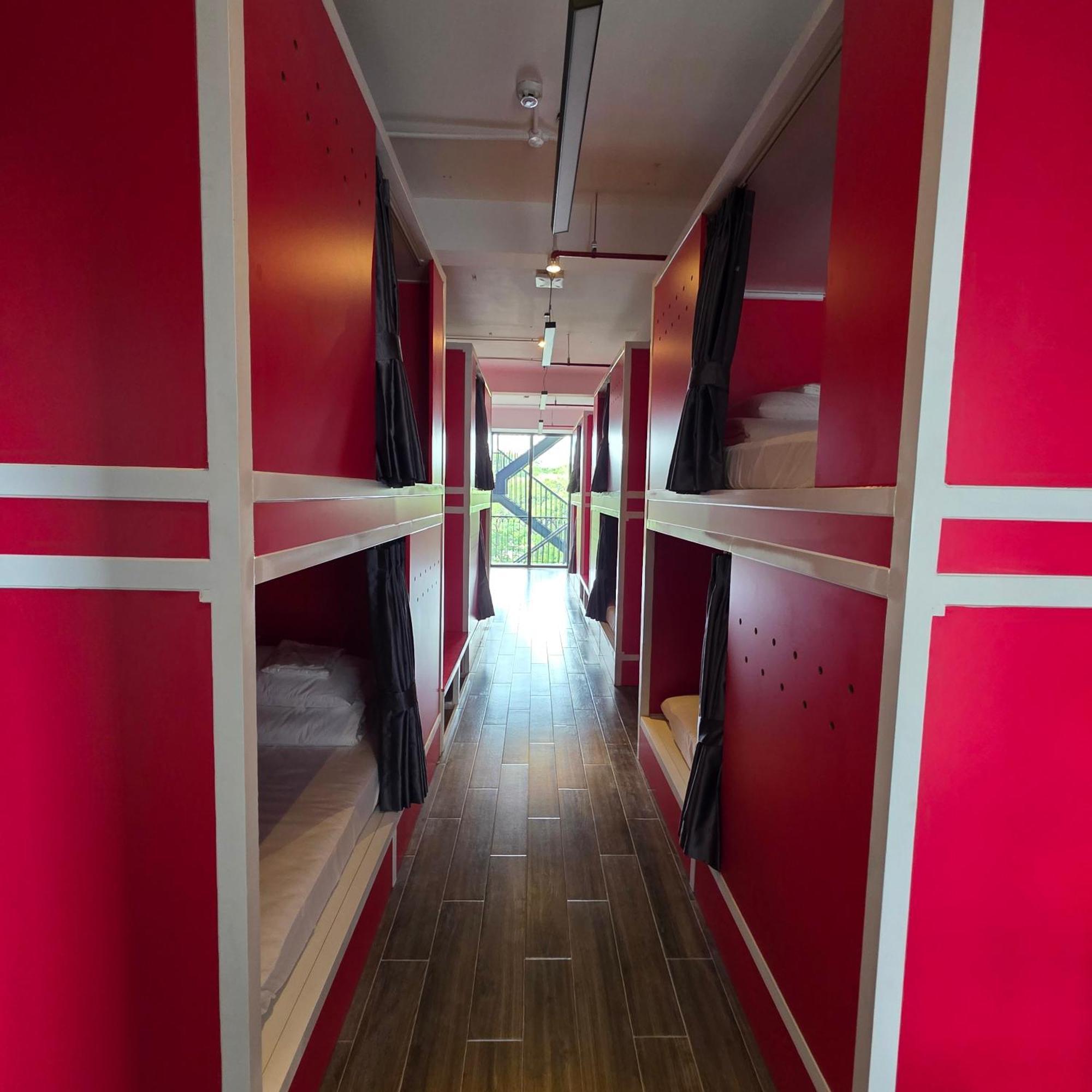 Cozy Cubes Hotel Ho Chi Minh City Bagian luar foto
