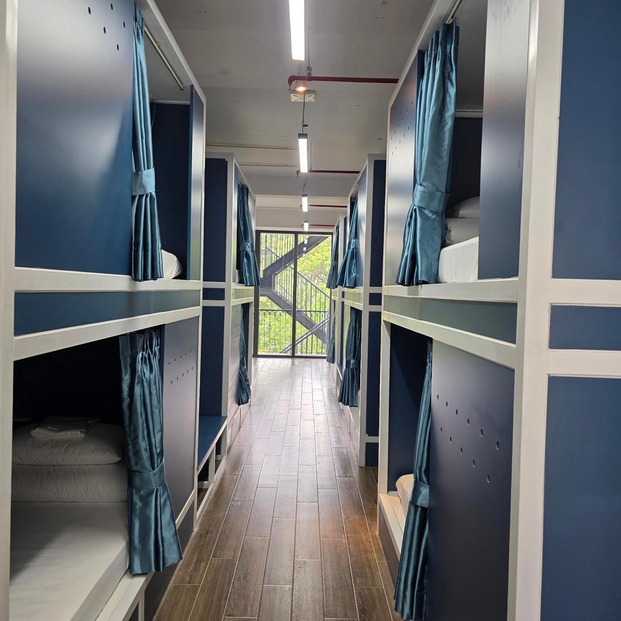 Cozy Cubes Hotel Ho Chi Minh City Bagian luar foto