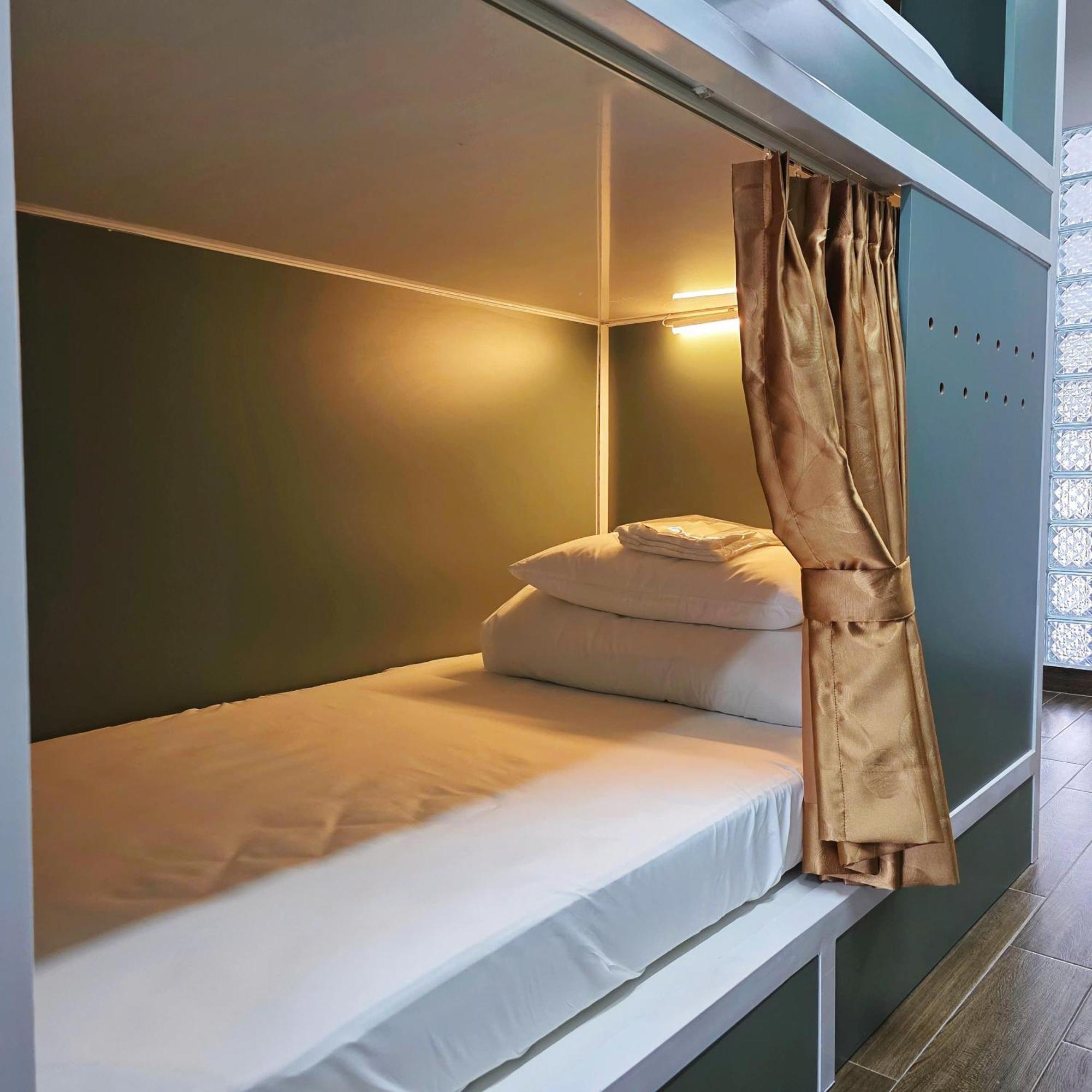 Cozy Cubes Hotel Ho Chi Minh City Bagian luar foto