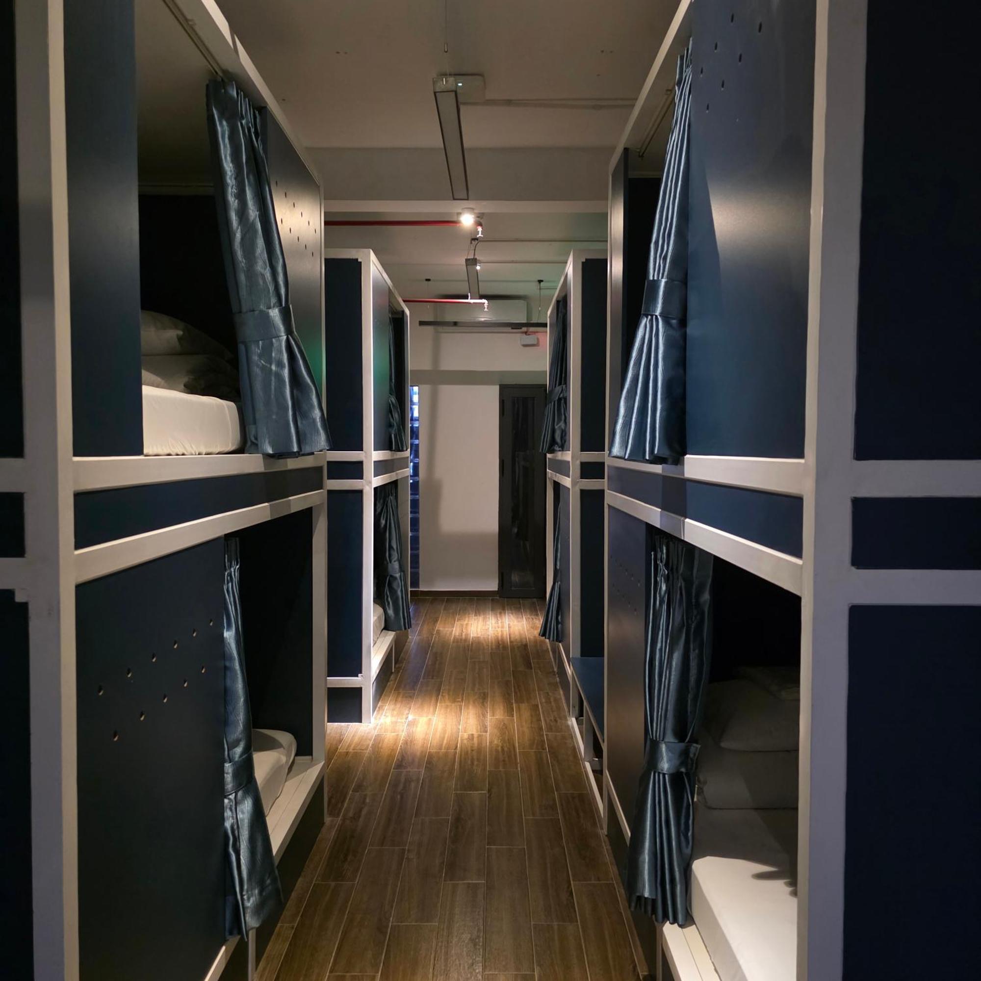 Cozy Cubes Hotel Ho Chi Minh City Bagian luar foto