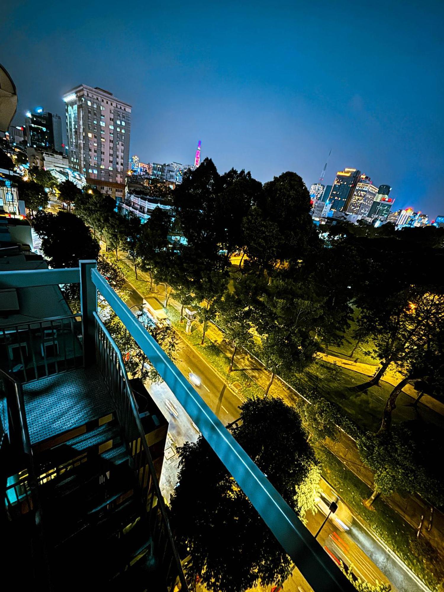 Cozy Cubes Hotel Ho Chi Minh City Bagian luar foto